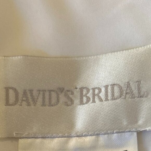 David's Bridal SZ 2 White Formal Dress Flower Girl Formal Concert Recital - Picture 6 of 9